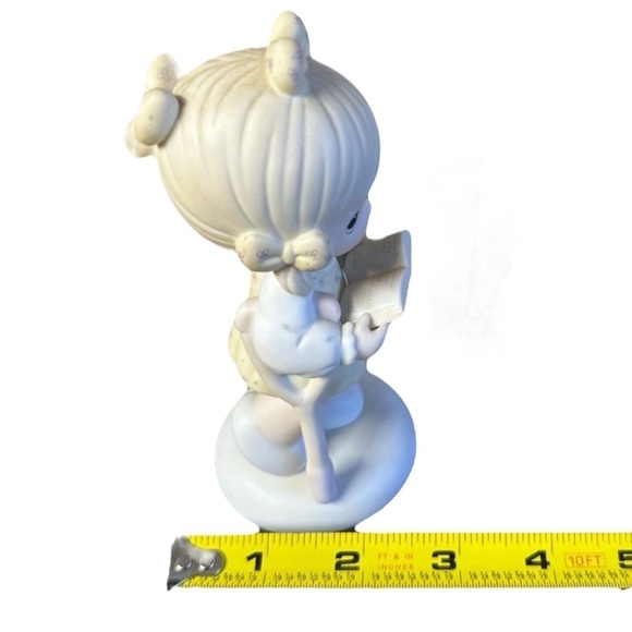 Vintage Precious Moments "He Walks With Me" Ceramic Decoration Figurine - Picture 6 of 7